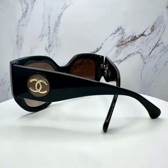 New CHANEL Sunglasses - Picture 9 of 16